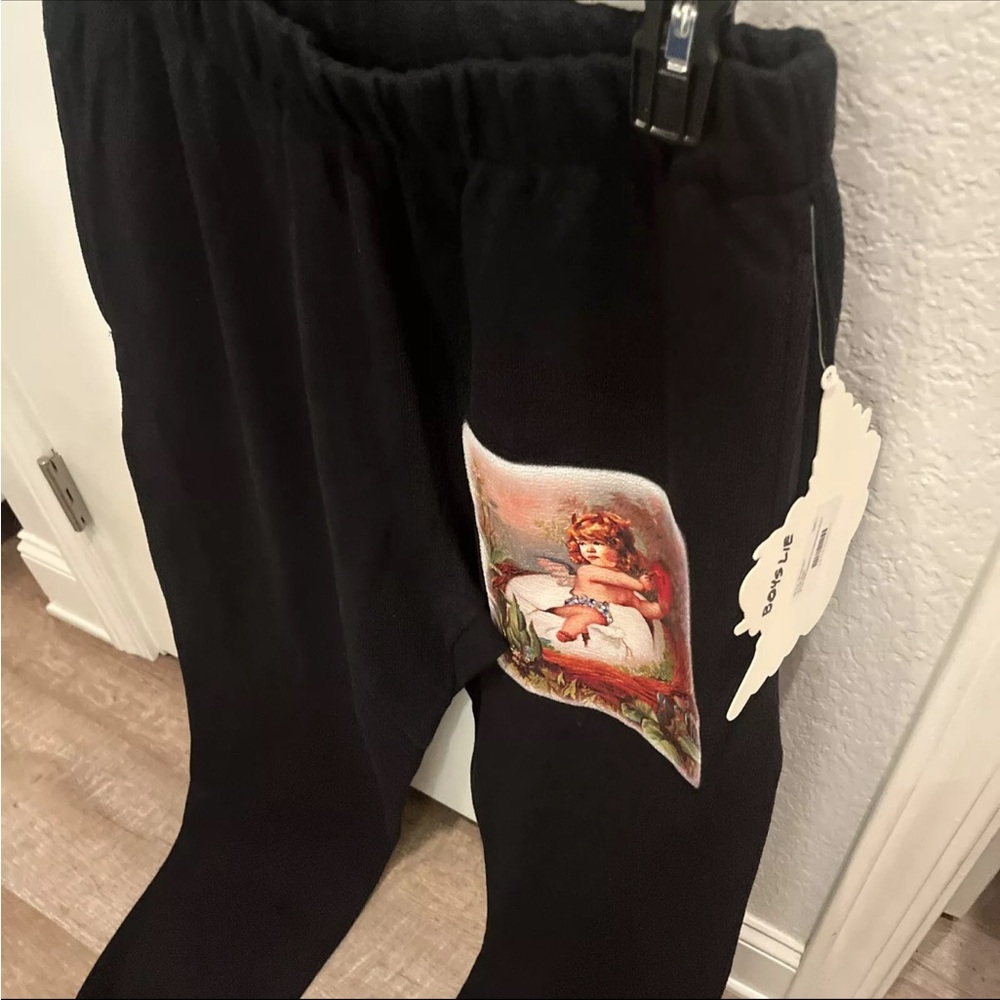 Boys Lie Nestled Up Sweatpants 🖤